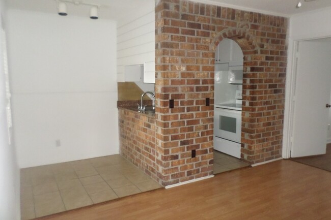 1BR- Kitchen/Dinning Room - Forest Cove Apartments