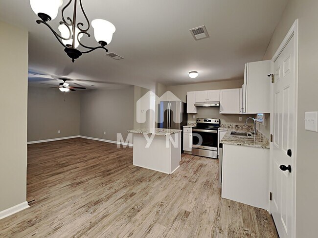Building Photo - 3385 Reynard Rd