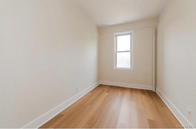 Foto del edificio - 2917 Oneill Pl