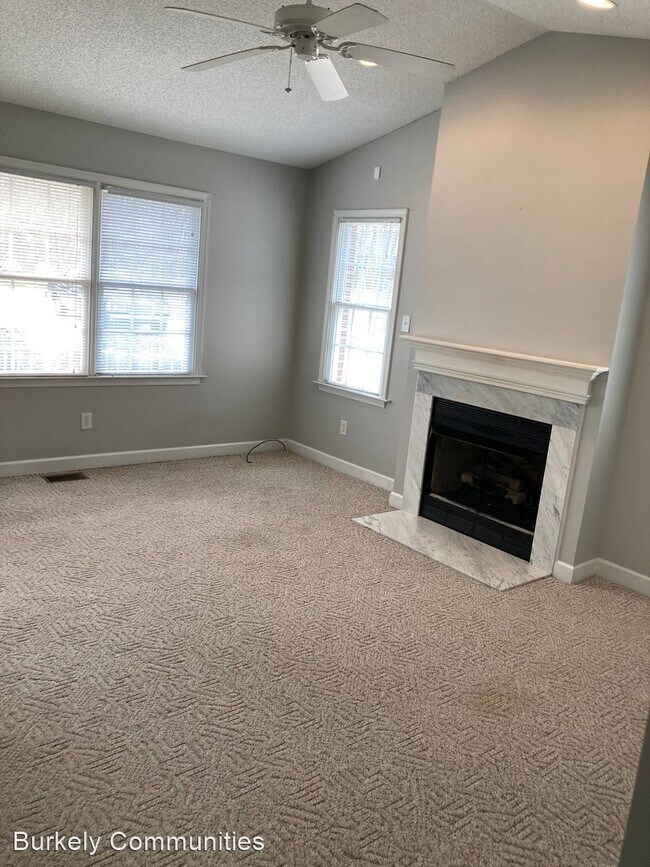 Building Photo - 3 br, 2 bath House - 407 Meadowood St.
