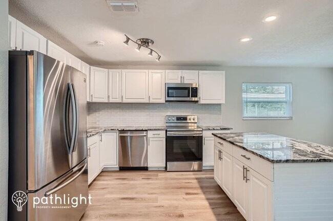 Foto del edificio - 304 W Fern St