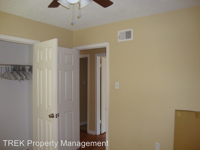 Building Photo - 3 br, 1 bath House - 4174 Double Tree