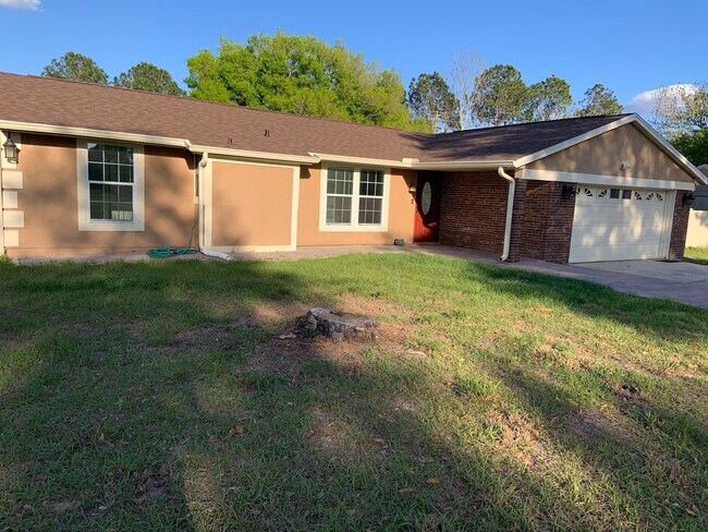 Photo - 341 Minneola Dr House