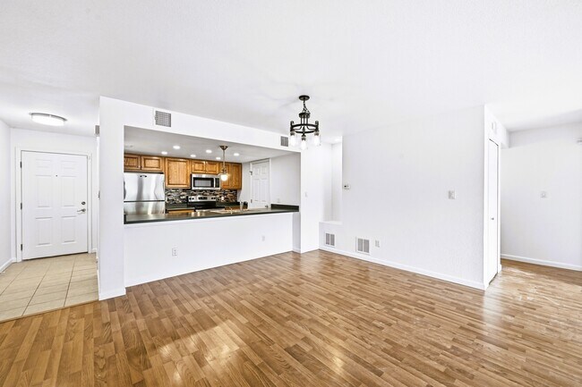 Foto del edificio - 23712 Pondview Pl