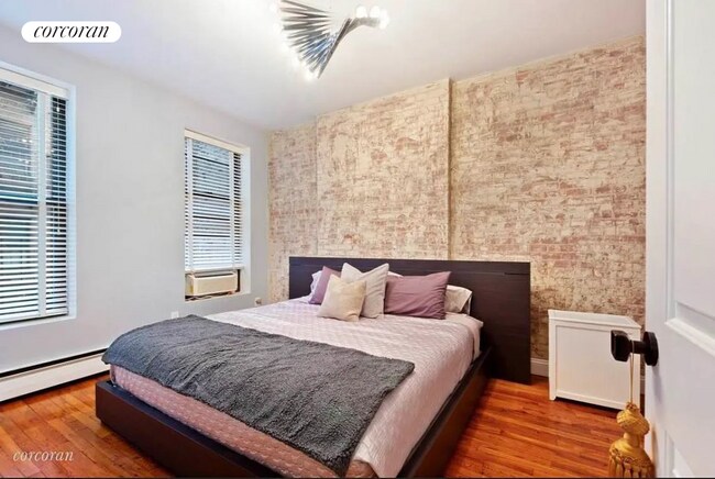 Building Photo - 344 W 49th St