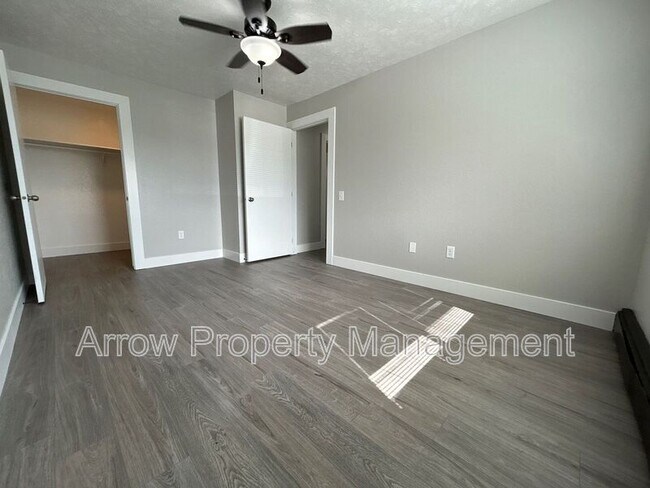 Building Photo - 940 27th Street