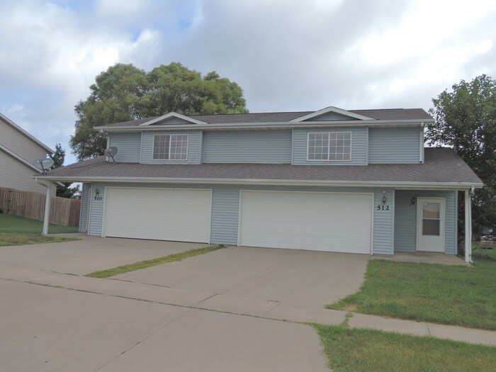 Primary Photo - 510 Augusta Cir
