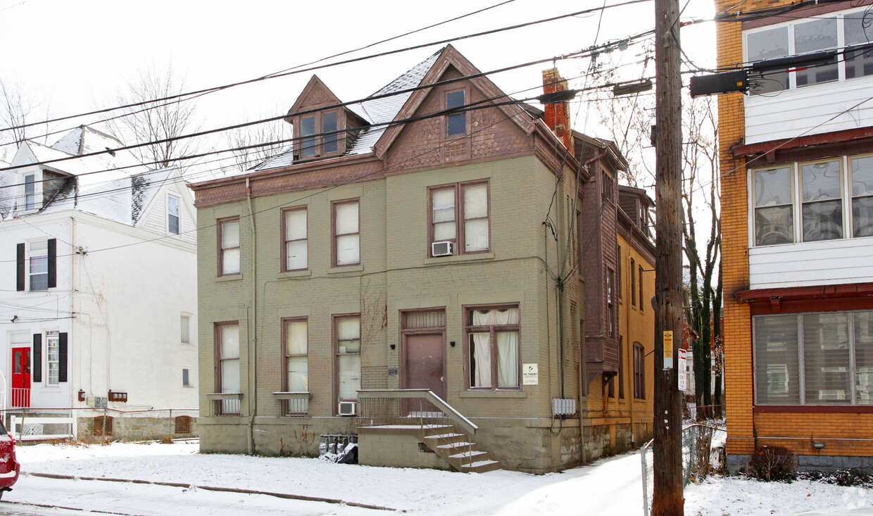 Primary Photo - 506 South Ave