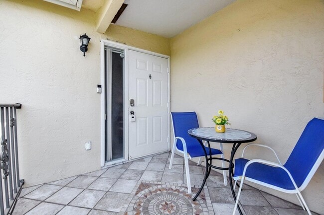 Photo - 621 Waterside Dr Apartment