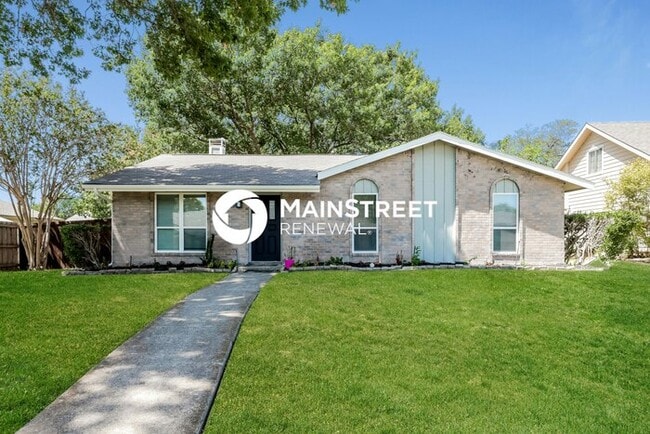 3 Bedroom Pet-Friendly Home in Plano, TX with Main Street Renewal - 3 Bedroom Pet-Friendly Home in Plano, TX with Main Street Renewal