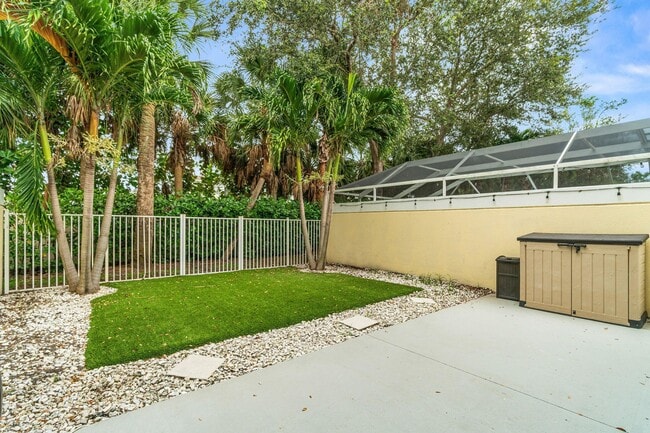 Building Photo - 508 Capistrano Dr