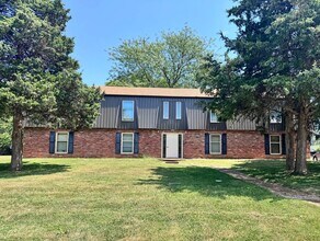 Building Photo - 1613 Chaddsford Dr
