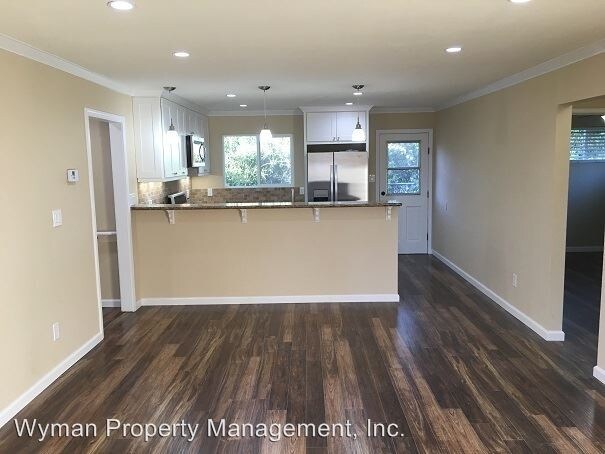 Building Photo - 3 br, 2 bath House - 2154 Coronado
