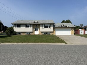 Building Photo - 871 Chapel Rd