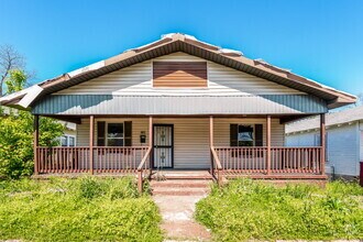 Building Photo - 1304 Avenue G
