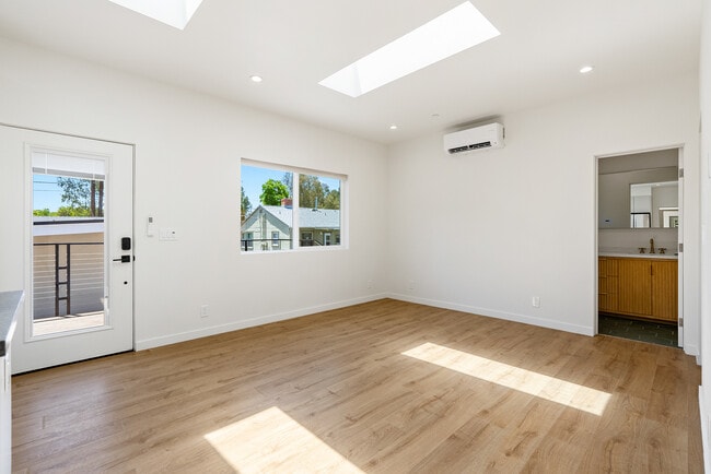 Building Photo - 325 Cerro Romauldo Ave