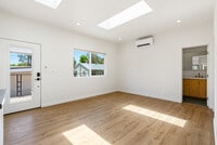 325 Cerro Romauldo Ave