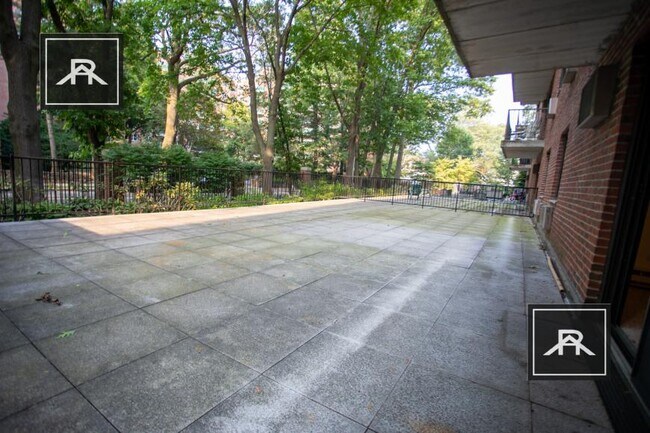 Foto del edificio - 2 bedroom in Brookline MA 02446