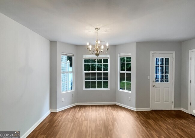 Foto del edificio - 3162 Kingswood Glen