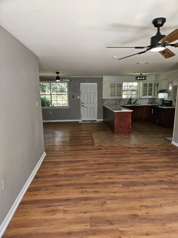 Foto del edificio - 311 Crestview Ave