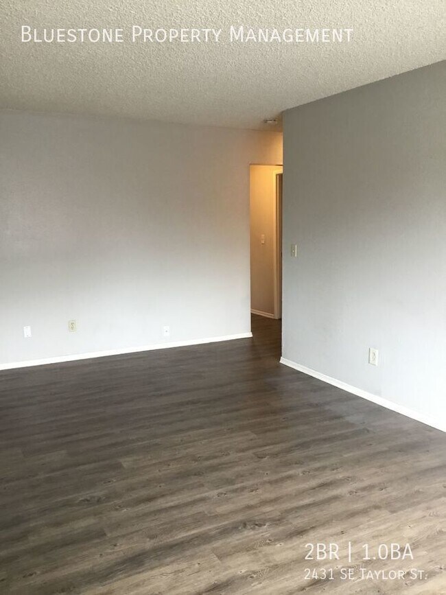 Foto del edificio - Two bedroom coming soon!