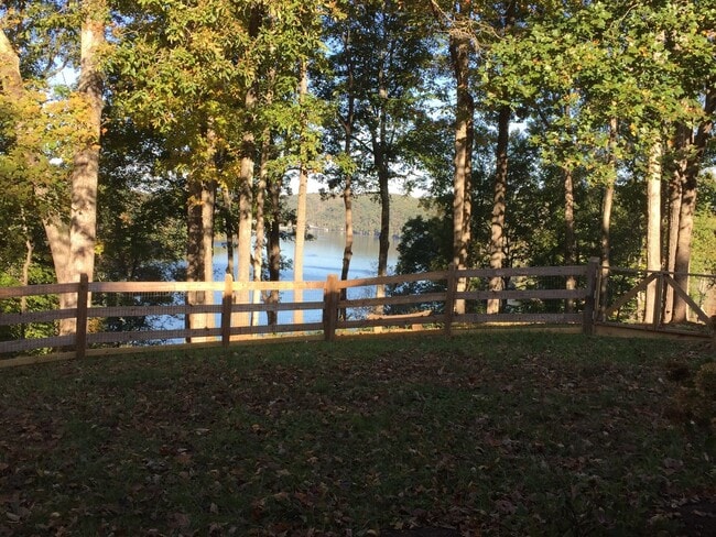 Foto del edificio - 3BR/3BA View of Melton Hill Lake in private community