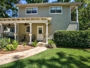 Building Photo - 1523 Grape St