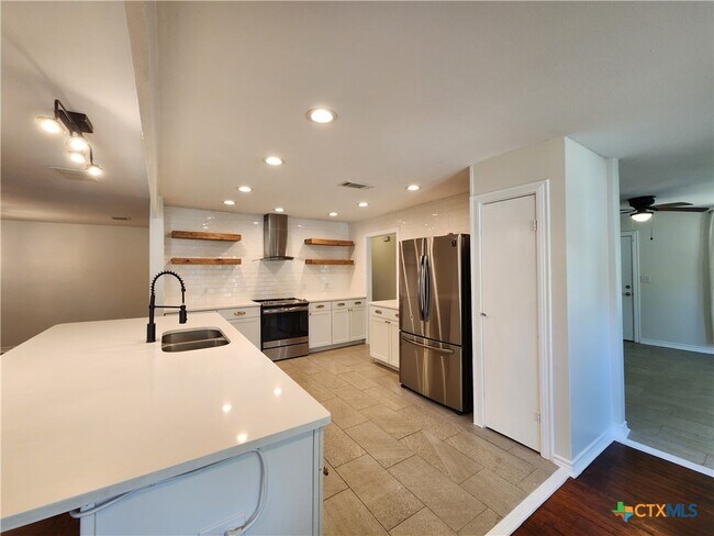 Foto del edificio - 521 Willow Ave