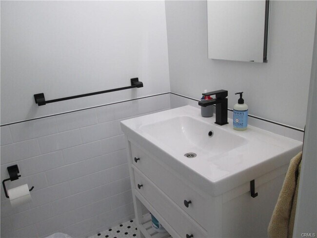 Foto del edificio - 73216 Santa Rosa Way