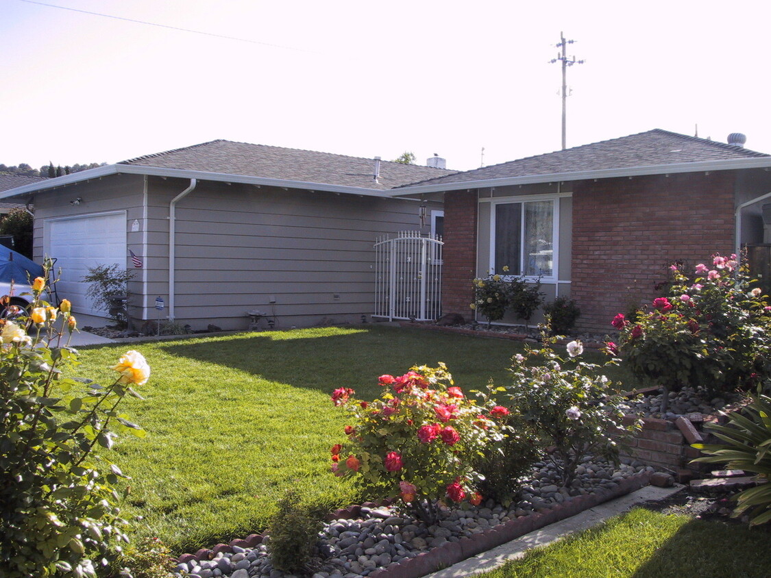 Primary Photo - BLOSSOM VALLEY-SANTA TERESA AREA - NICE HOUSE