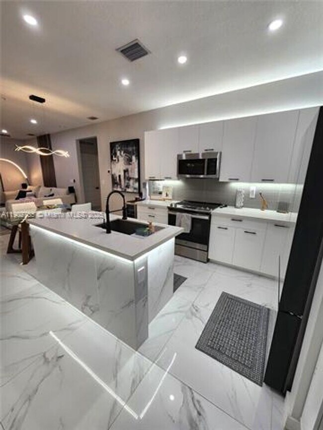 Foto del edificio - 8363 NW 41st St