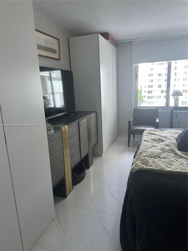 Foto del edificio - 1200 West Ave