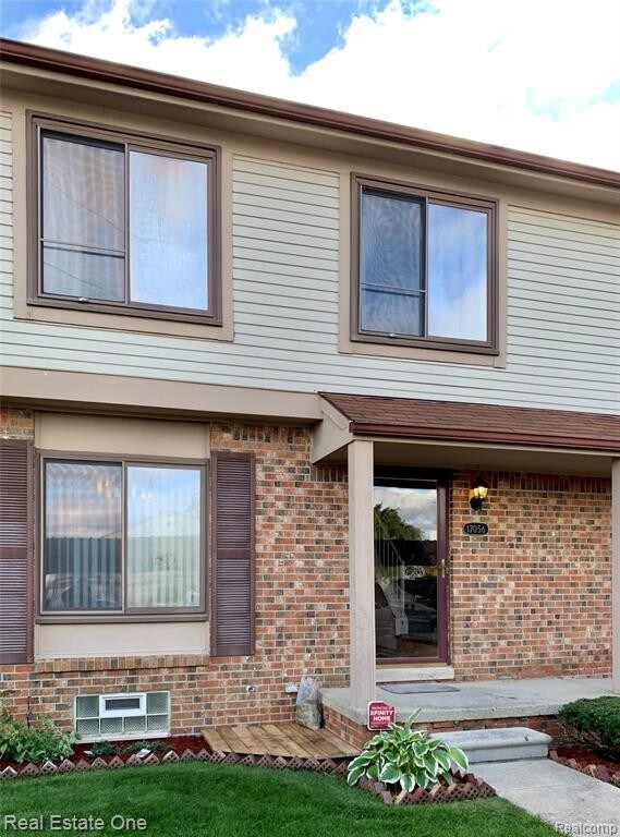 17056 Kingsbrooke Dr, Clinton Township, MI 48038 Condo for Rent in
