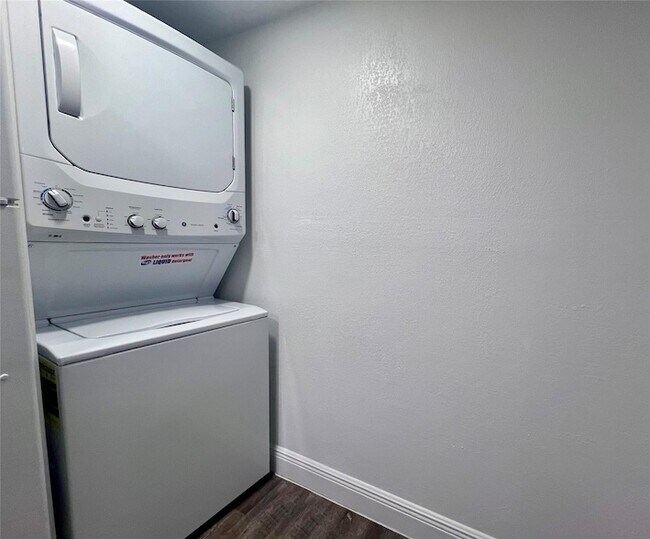 Foto del edificio - 17350 NW 68th Ave