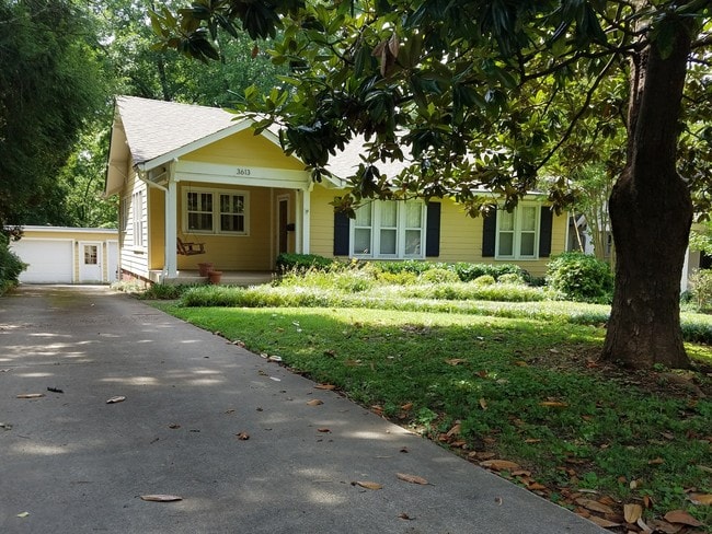 Street View - 3613 Meadowbrook Ave (Nashville, TN) House