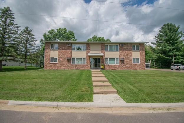 Primary Photo - 315 E Oak St