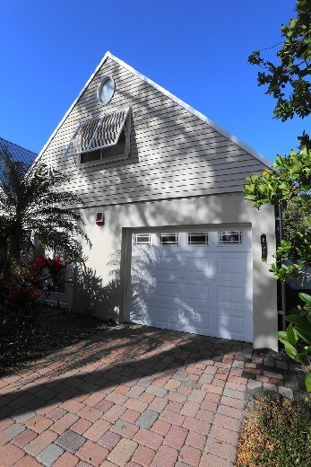 Building Photo - 831 Huntington Ct