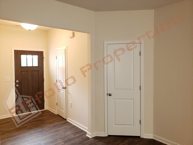 Foto del edificio - Lovely 3 Bedroom and 2.5 Bath Townhouse En...