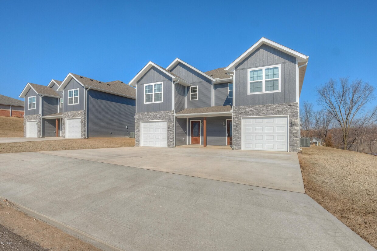 1705 W 30th St, Joplin, MO 64804 Condo for Rent in Joplin, MO