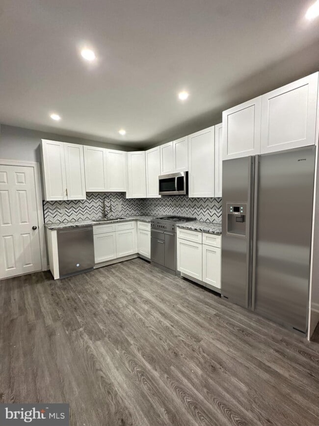 Photo - 1549 N Newkirk St Townhome