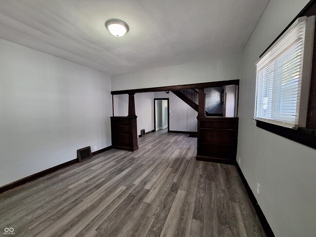 Building Photo - 336 Dequincy St