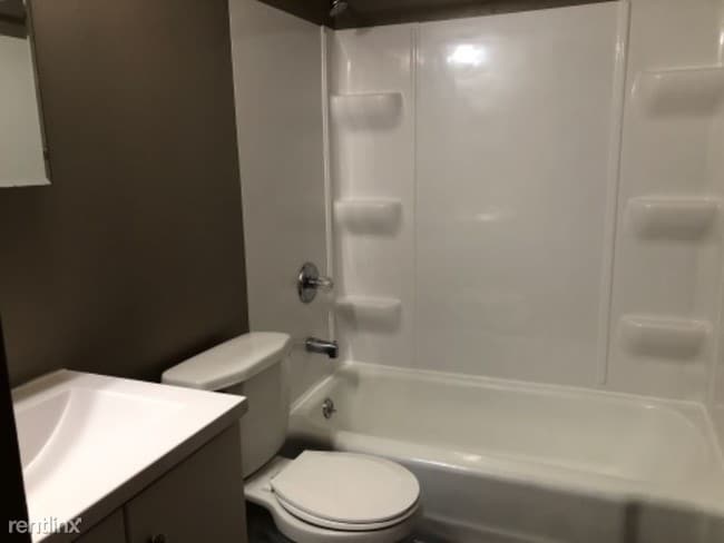 Foto del edificio - 4821 Lovell Ln