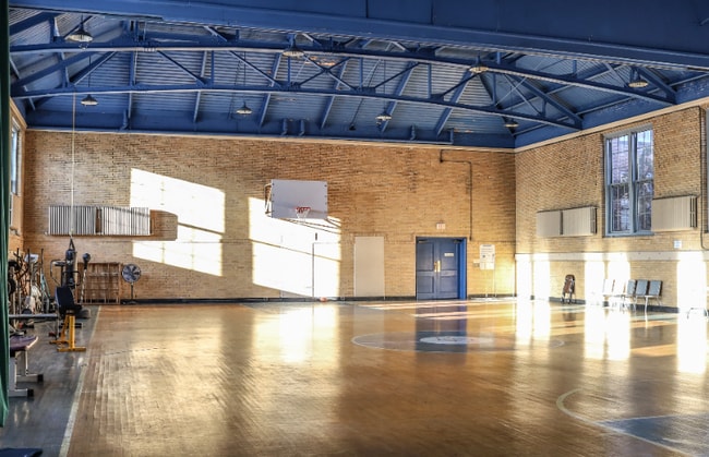 Photo - 523 N Bertrand St Apartment