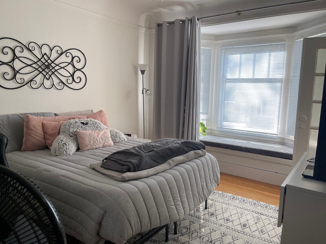 Foto principal - 3435 24th St