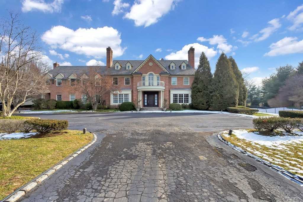 Primary Photo - 35 Applegreen Dr