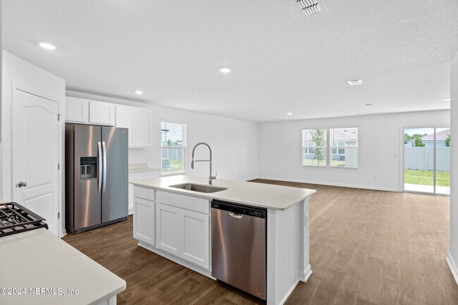 Building Photo - 197 Ardila Cir