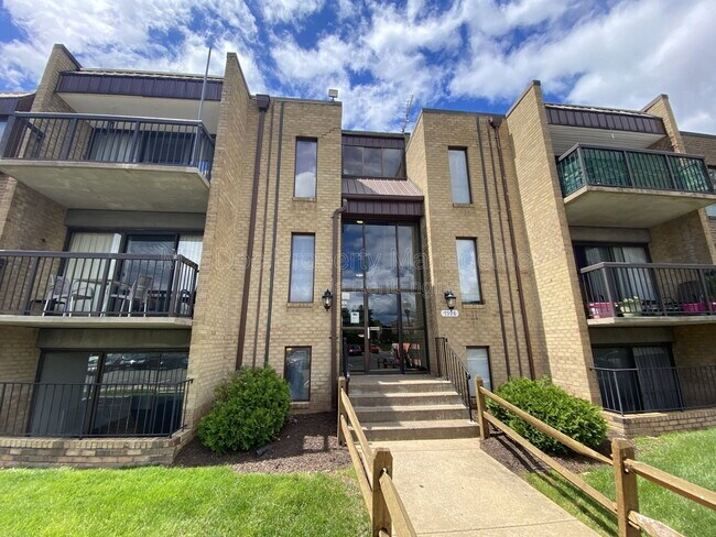 Foto del edificio - 7598 Gales Ct