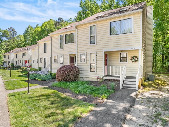 Foto del edificio - 1701 Early Settlers Rd