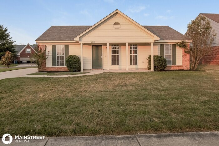 Primary Photo - 10696 Pecan View Dr