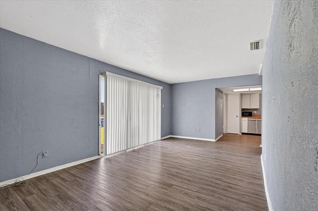Foto del edificio - 1406 Yukon Dr